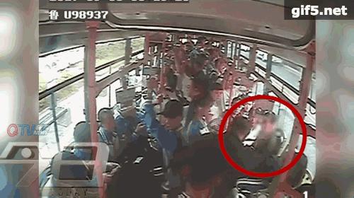 造谣青岛确诊人数男子被行拘
(造谣青岛确诊人数男子被行拘视频) 造谣青岛确诊人数男子被行拘
(造谣青岛确诊人数男子被行拘视频)