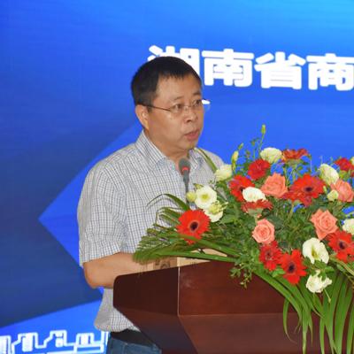 跨境电商论坛软件哪个好