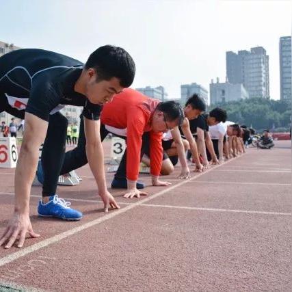校运会足球运动员问题的长尾关键词有什么