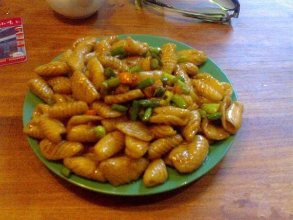 猫耳朵面有什么美食（做猪耳朵零食能加小苏打吗）