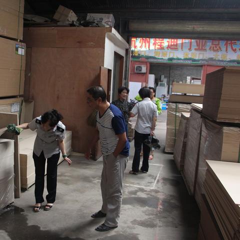 兰州市哪里卖柜子的板材