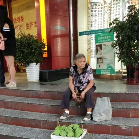 桂林市摆地摊怎么交费