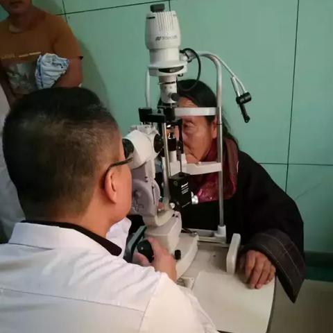 天津去哪个眼科