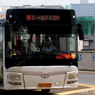 南京市和杭州市哪个强