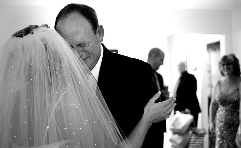 周公解梦，女儿的男朋友在梦中哭泣，寓意何在？