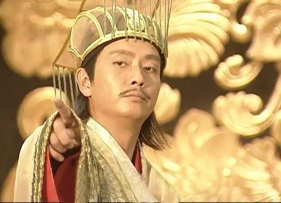 梦见下大雨发洪水往山坡上爬,探索梦境背后的深层含义 梦见下大雨发洪水往山坡上爬,探索梦境背后的深层含义