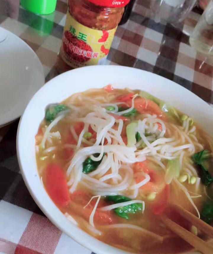 桌子里面有什么美食（你们最讨厌哪些桌上的行为）