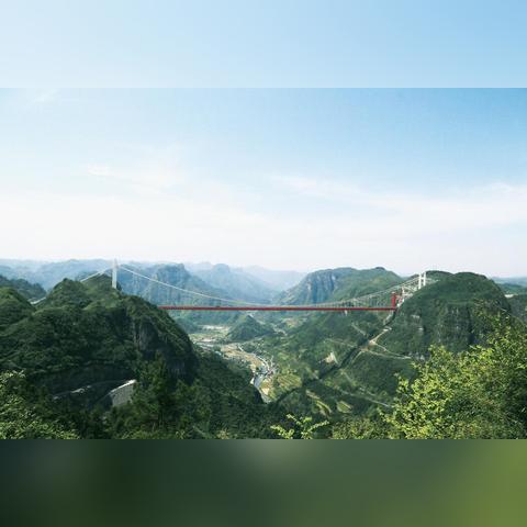 重庆比长沙大多少面积？