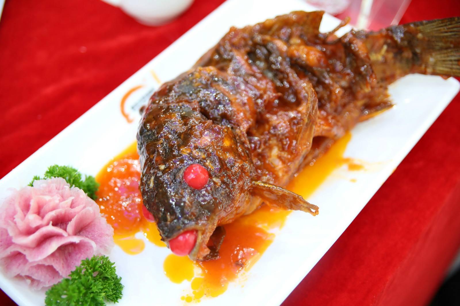 山东美食什么鱼（鲅鱼和秋刀鱼青条鱼的区别）
