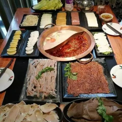从重庆到济南的机票相关长尾关键词有哪些