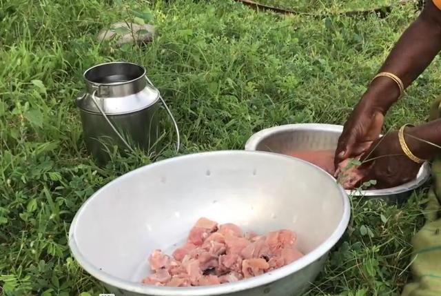 西瓜里还有什么美食（像西瓜一样的瓜怎么做菜吃）