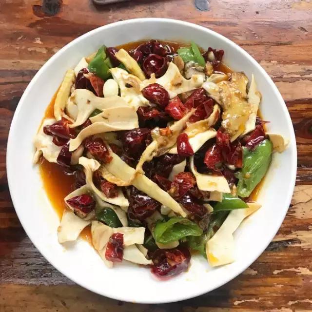 春熙路有什么美食街（成都春熙路必吃的美食）