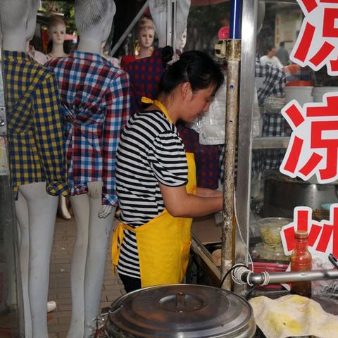 陕西小学生午餐收费标准？