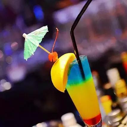 合肥市晚爱酒吧在哪里啊