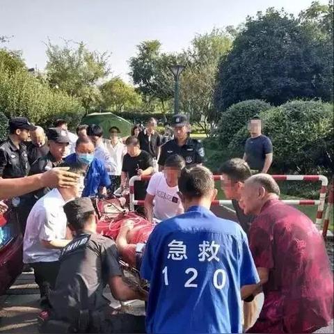杭州父母玩的地方的相关长尾关键词有哪些