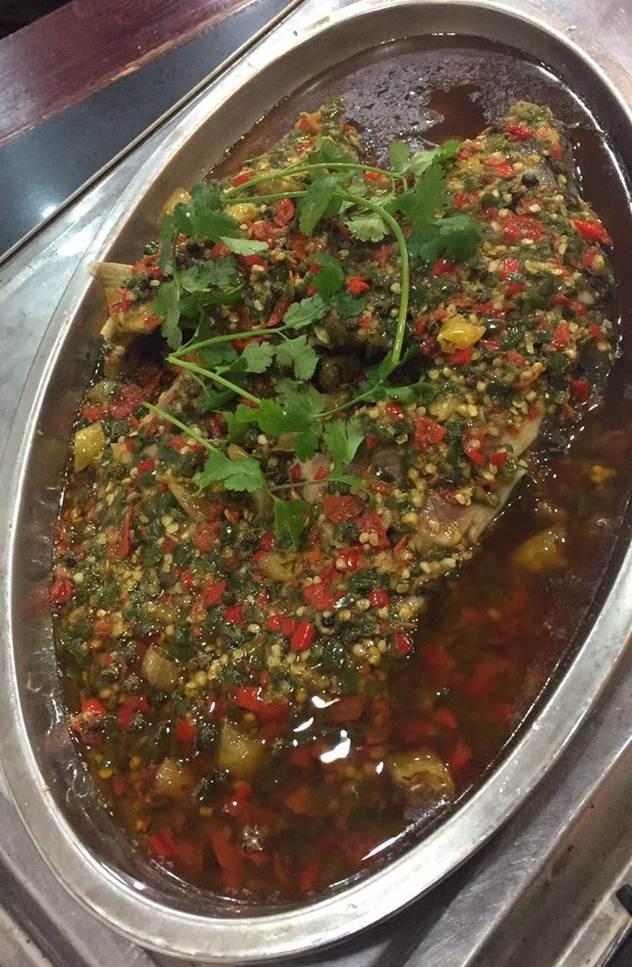 鲫鱼可以做成什么美食（鲫鱼如何烧）