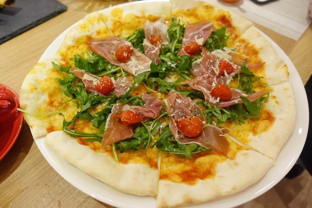 扒炉上可以做什么美食（西餐基本工具有哪些）