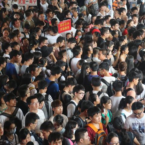 中秋南宁去哪吃饭的相关长尾关键词有哪些