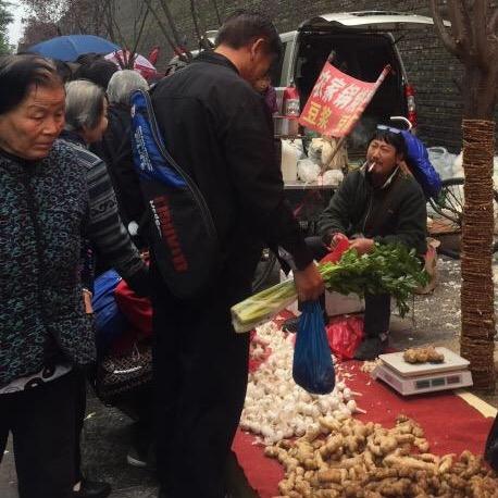 雨天西安城墙拍照点相关长尾关键词有哪些