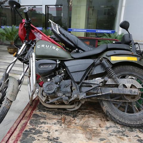 西安市车牌怎么挂