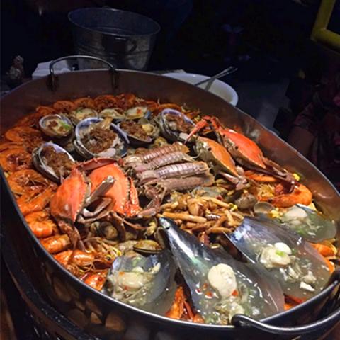 离海边近的城市？
