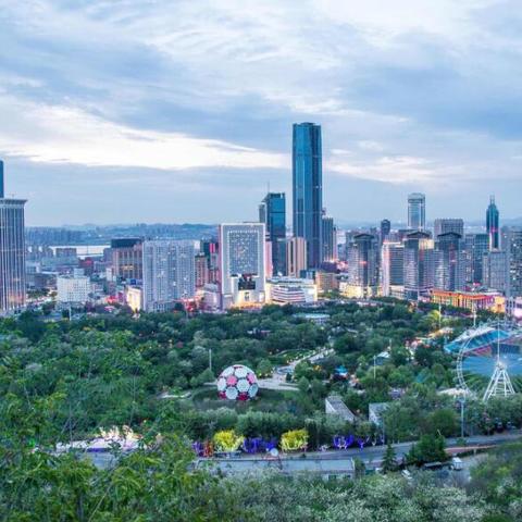 沈阳市和济南市哪个大