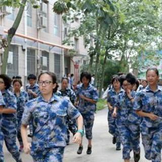 石家庄市衡水学校的食堂的长尾关键词有什么