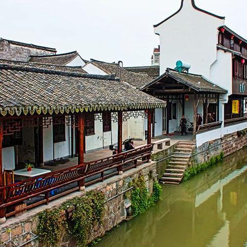 合肥蜀山区明珠广场离长江西路的沃野花园多远？