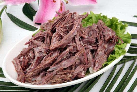 狗肉美食找什么网址（五香酱狗肉的正宗做法）