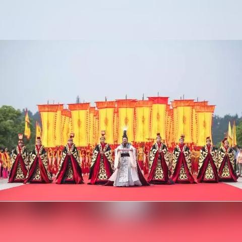 武汉市和襄阳哪个大