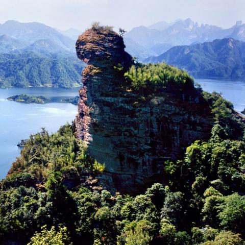桂林资源县坐高铁哪个站近点？