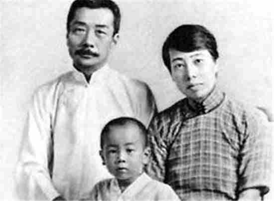 梦见死去的老太太，探寻梦境背后的深层含义与情感解读