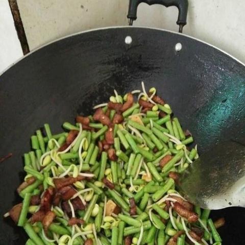 河南豆角蒸面的做法的相关长尾关键词有哪些