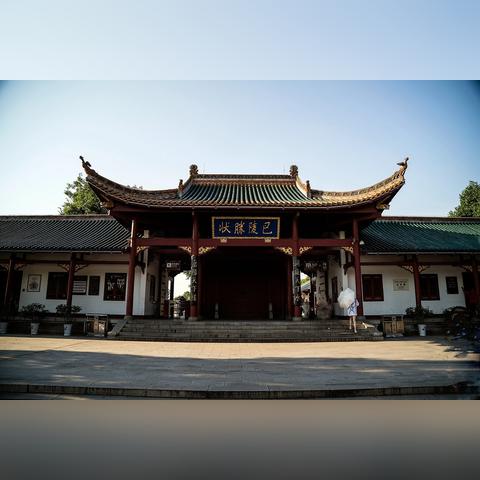 武汉市南昌站是哪个区的