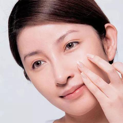 脸上长粉刺是什么原因