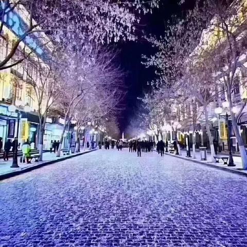 哈尔滨中央大街中午相关长尾关键词有哪些