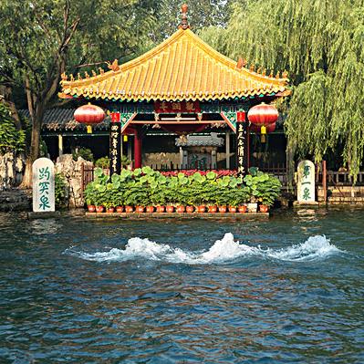 济南市以什么闻名中外的