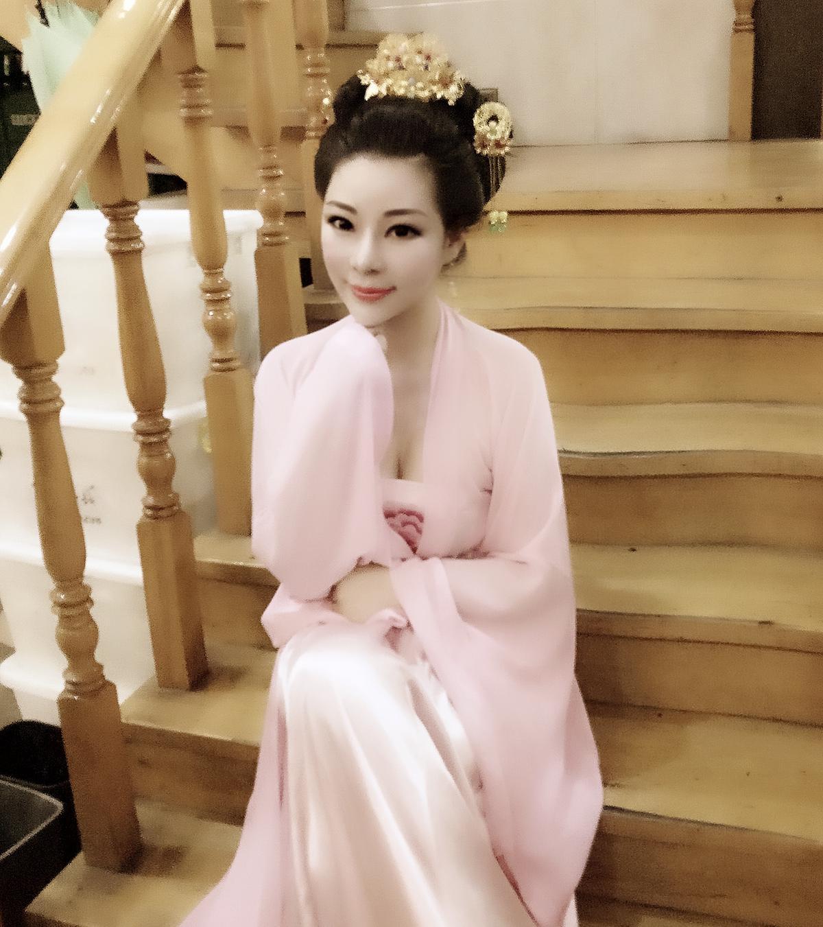 梦境交织，暗恋情愫与心灵深处的秘密对话