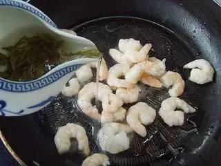 延边龙井都有什么美食（用茶叶可以做出什么好吃的菜）