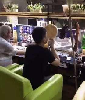 梦见自己打男朋友三巴掌，梦境背后的情感解析与心理启示
