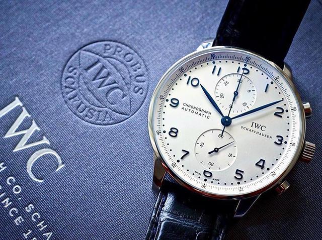 周公解梦，双蛇并行的深层寓意与心理解析