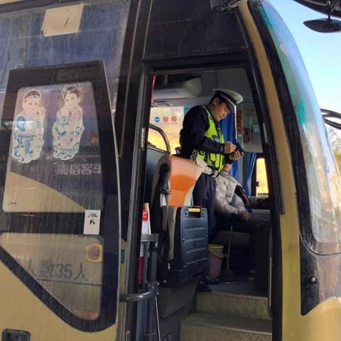 南宁市小车怎么年检车辆