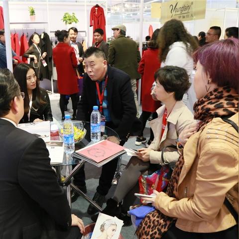 江苏苏州常熟天虹服装城的长尾关键词有什么