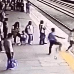 福建 女子跳轨的相关长尾关键词有哪些