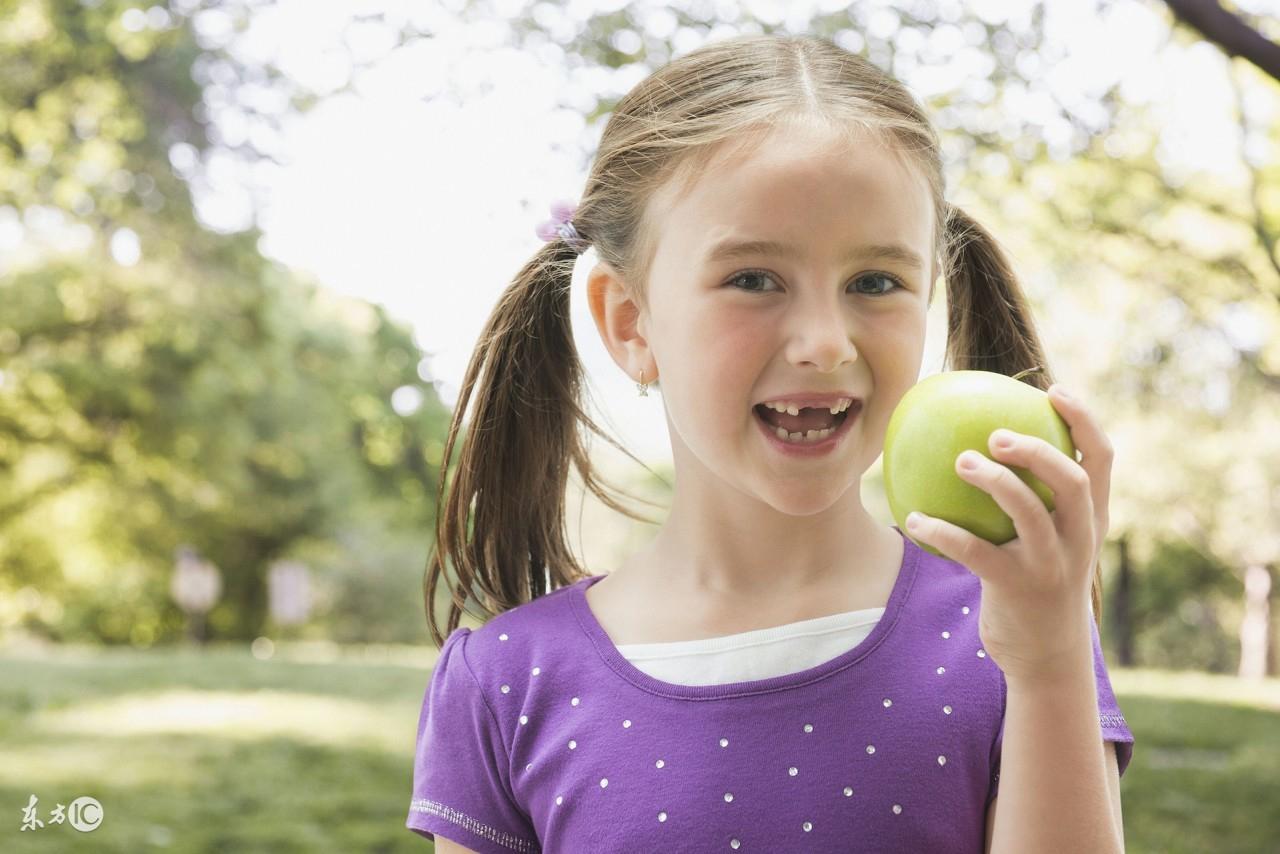 探寻梦境奥秘，解析求解梦见掉牙长牙的深层含义