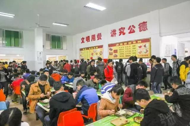 肥肥母校有什么美食（有没有什么娱乐圈都心知肚明的八卦）