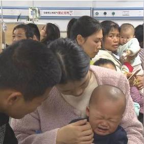 孩子美术班就要到期了，打算再报个，结果厦门最近水痘，流感什么的都好严重，不敢出门？