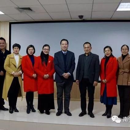 卓越教育培训班好不好？