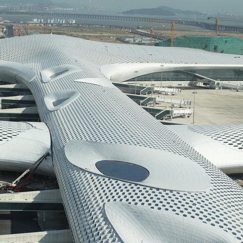 深圳宝安机场有高铁吗？