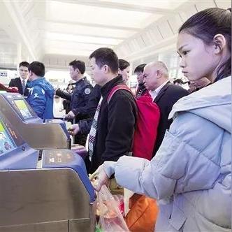 南宁东站坐火车流程？